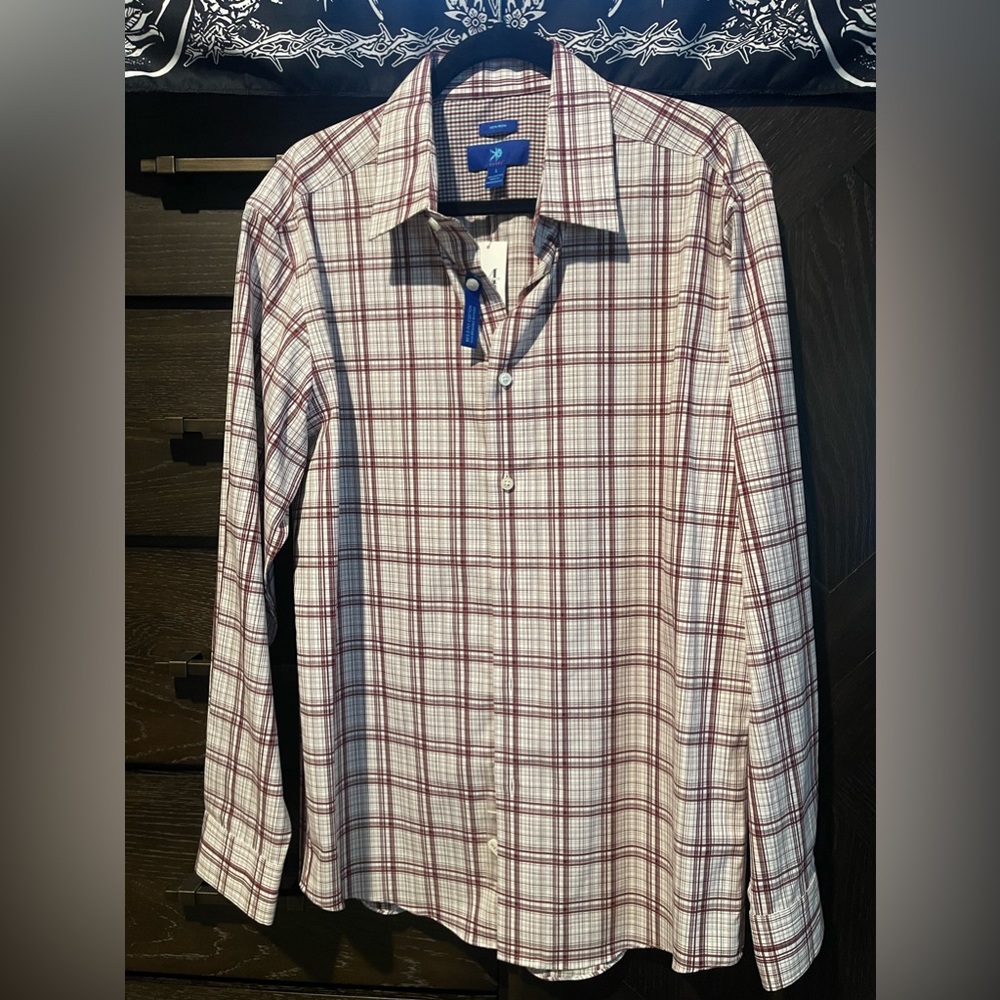 Egara Burgundy Button-Up Long sleeve